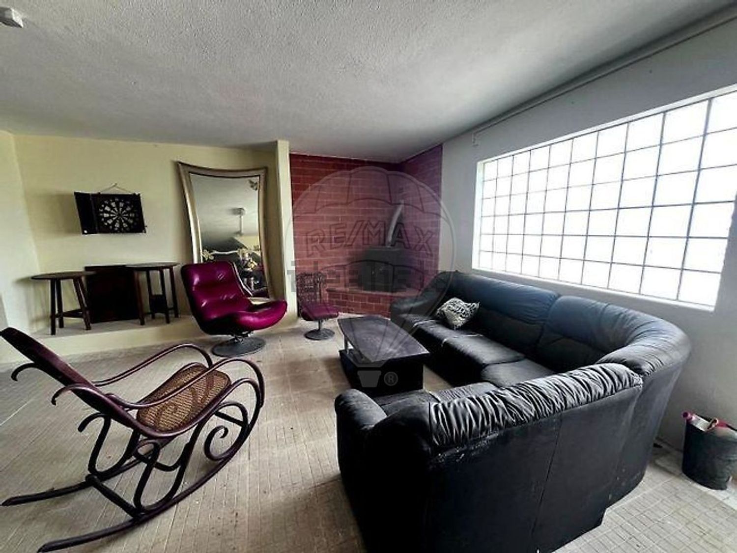 小楼房或独栋别墅出售在Rua do Cabeço - 客厅