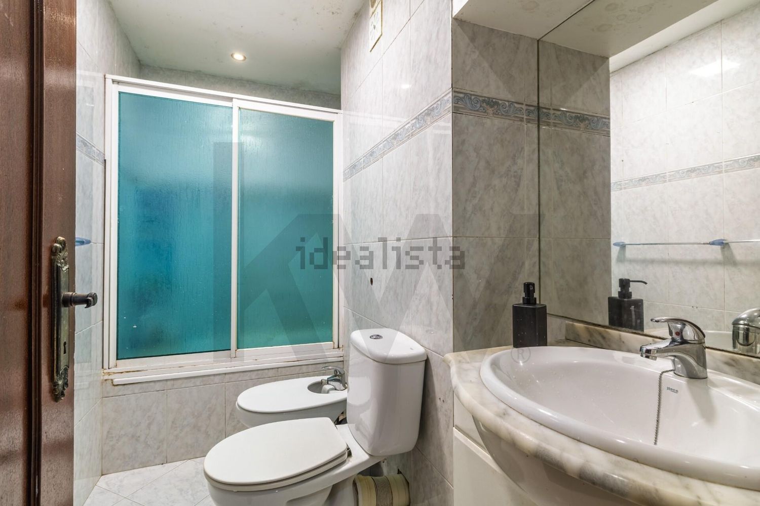 公寓 t2出售在Santo António dos Cavaleiros e Frielas - 卫生间