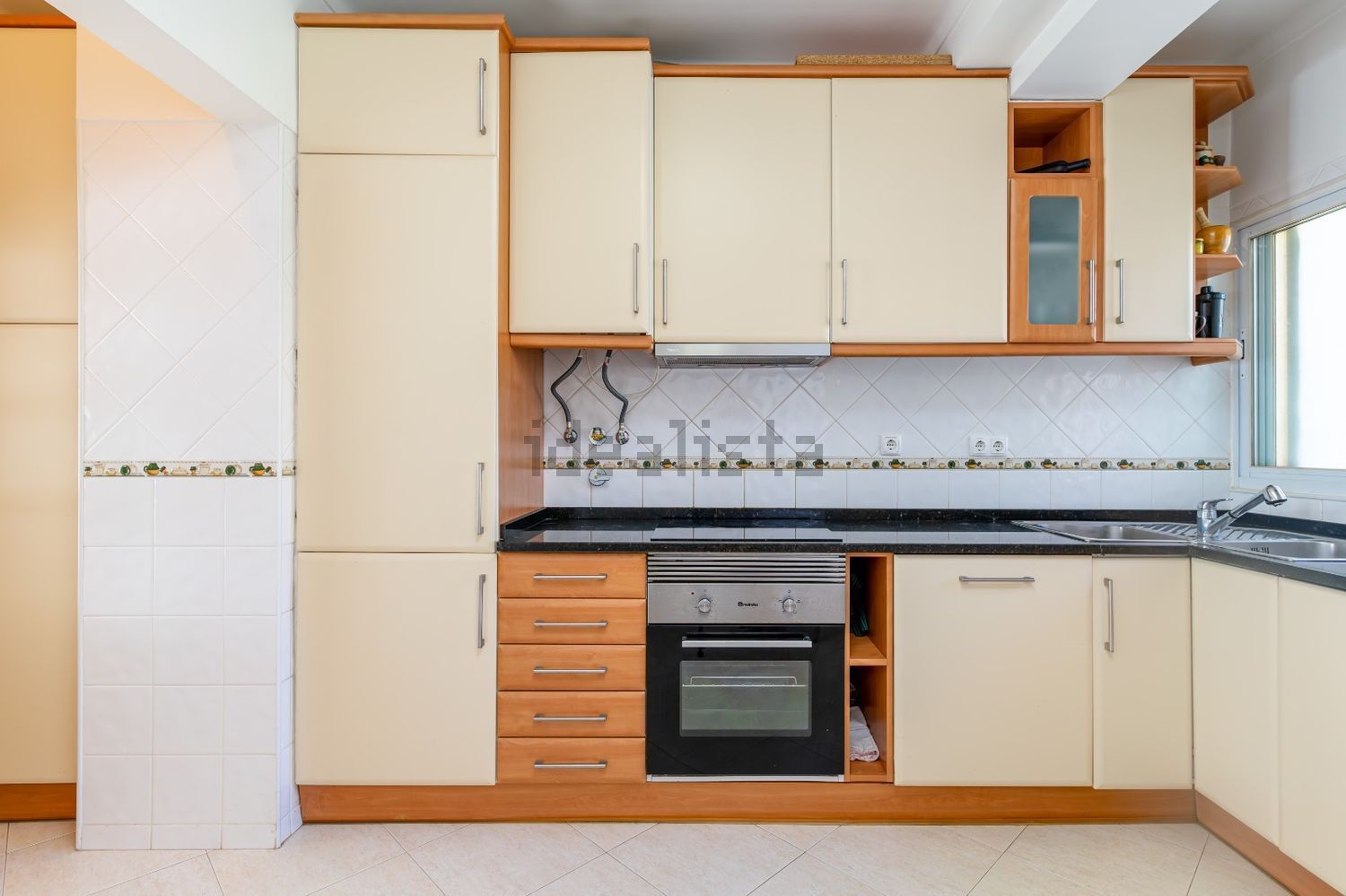 出租房间在Rua Professor Almeida Lima, 1600 -591 - 厨房