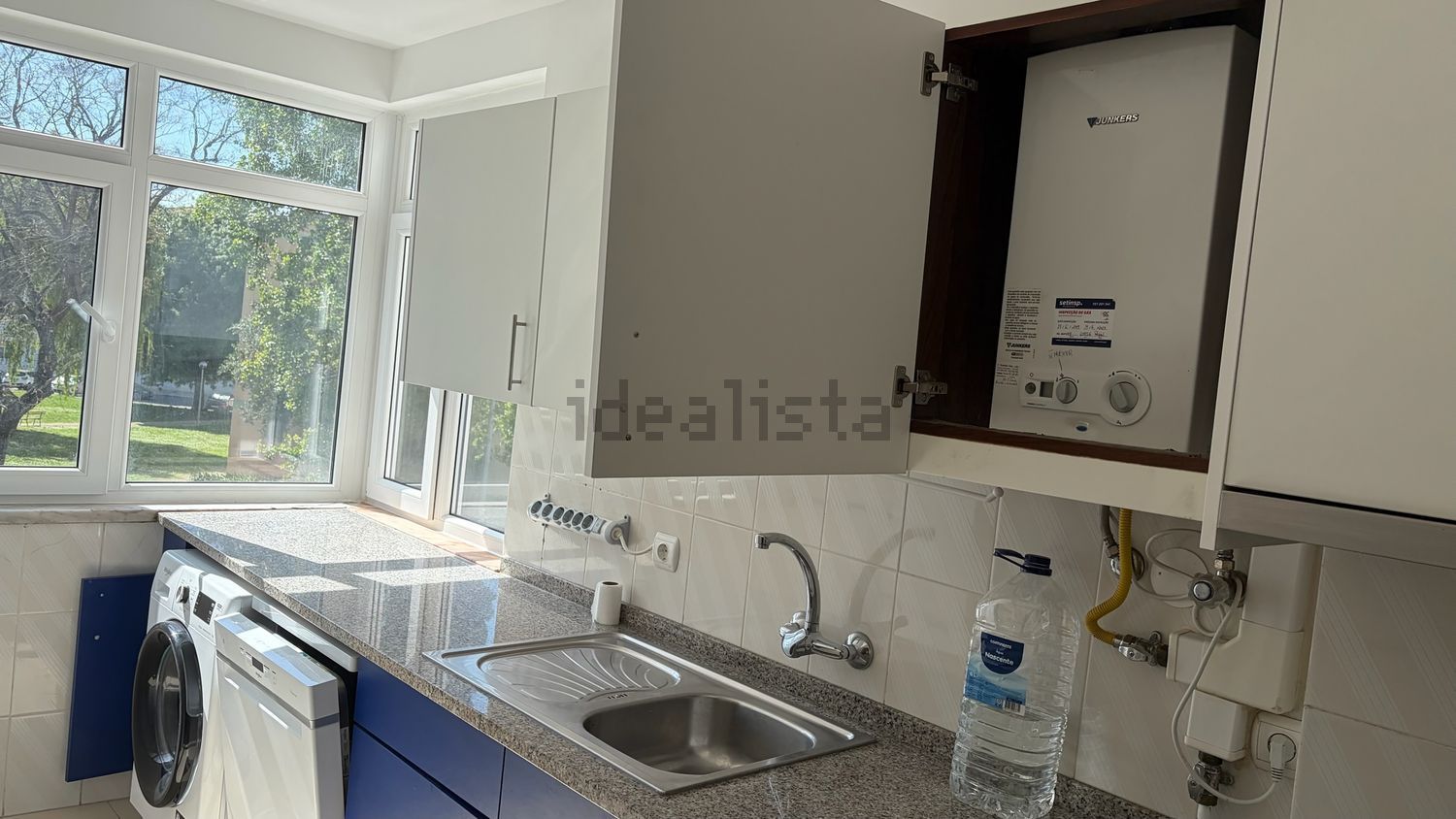 出租公寓 t1在Rua Alice Oeiras, 9 - 厨房