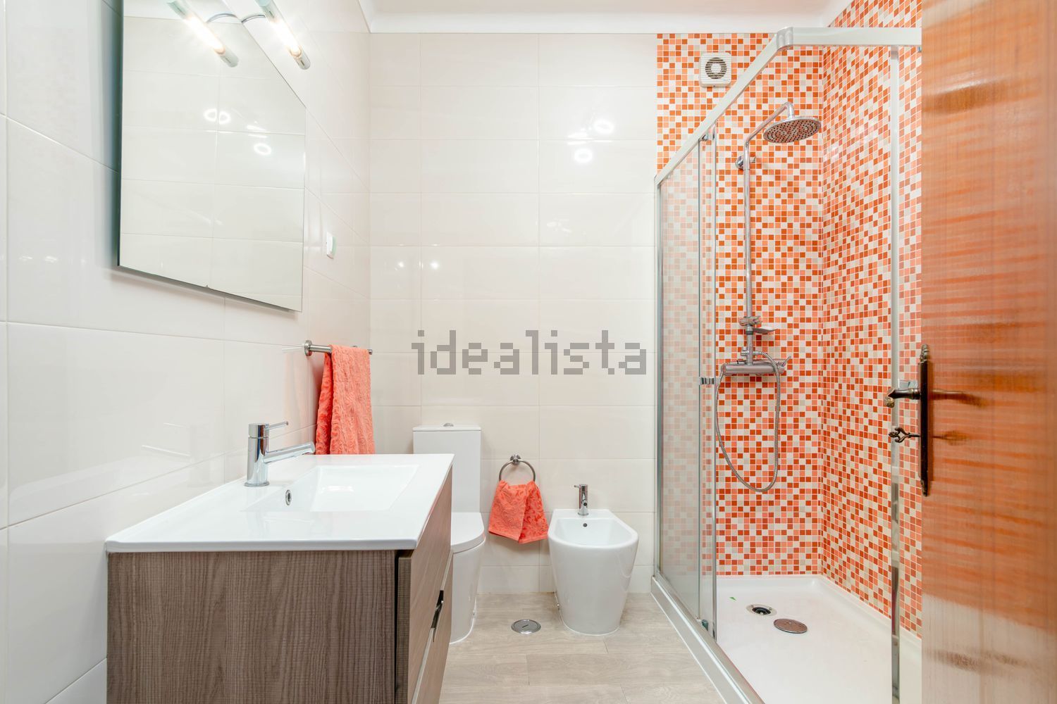 联排别墅出售在Rua Hortense Luz - 卫生间