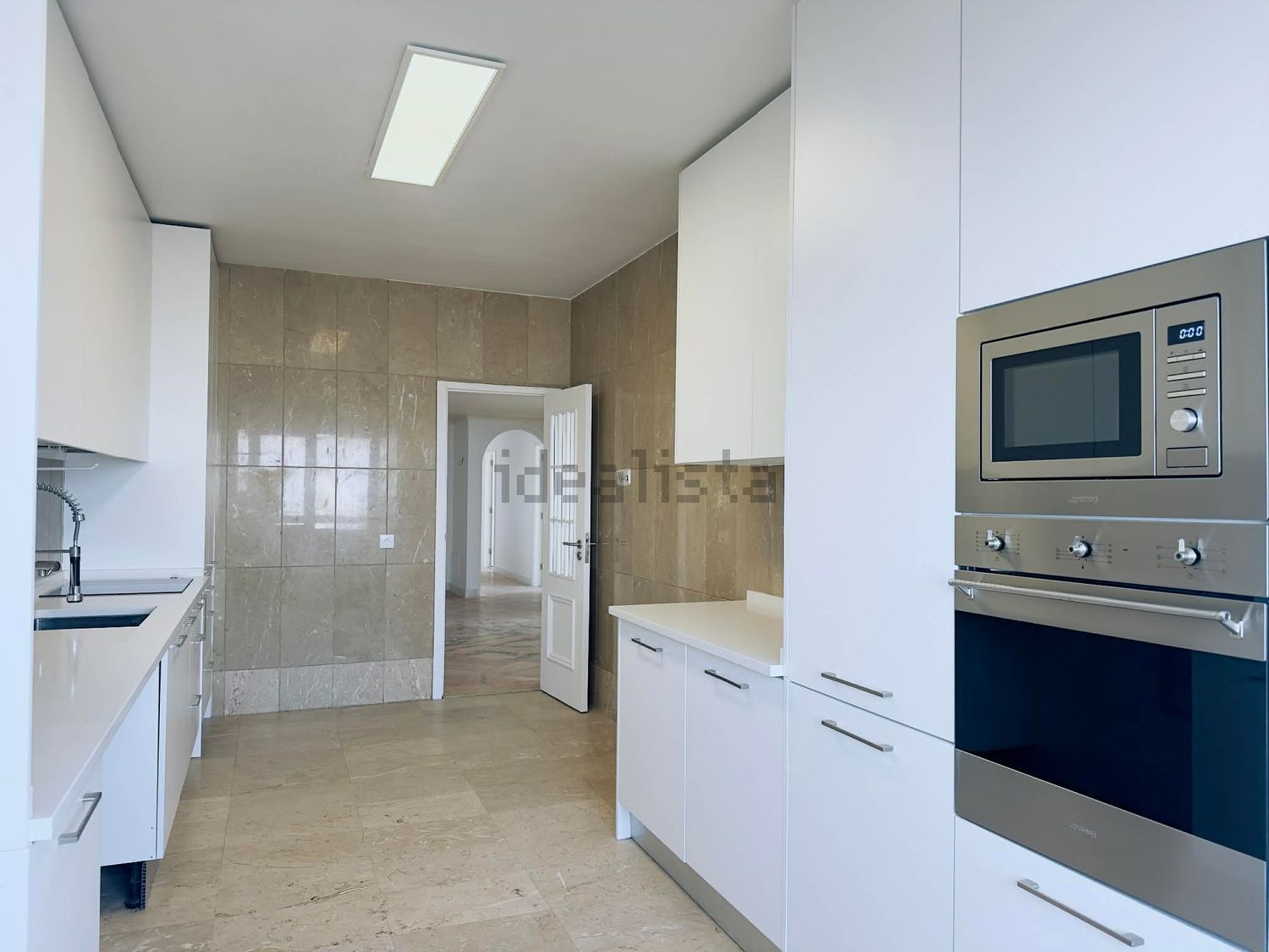 出租公寓 t4Rotunda Nuno Rodrigues dos Santos - 厨房