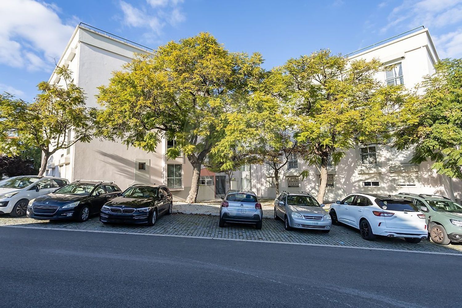 公寓 t2出售在Rua Vila Sena - 视线