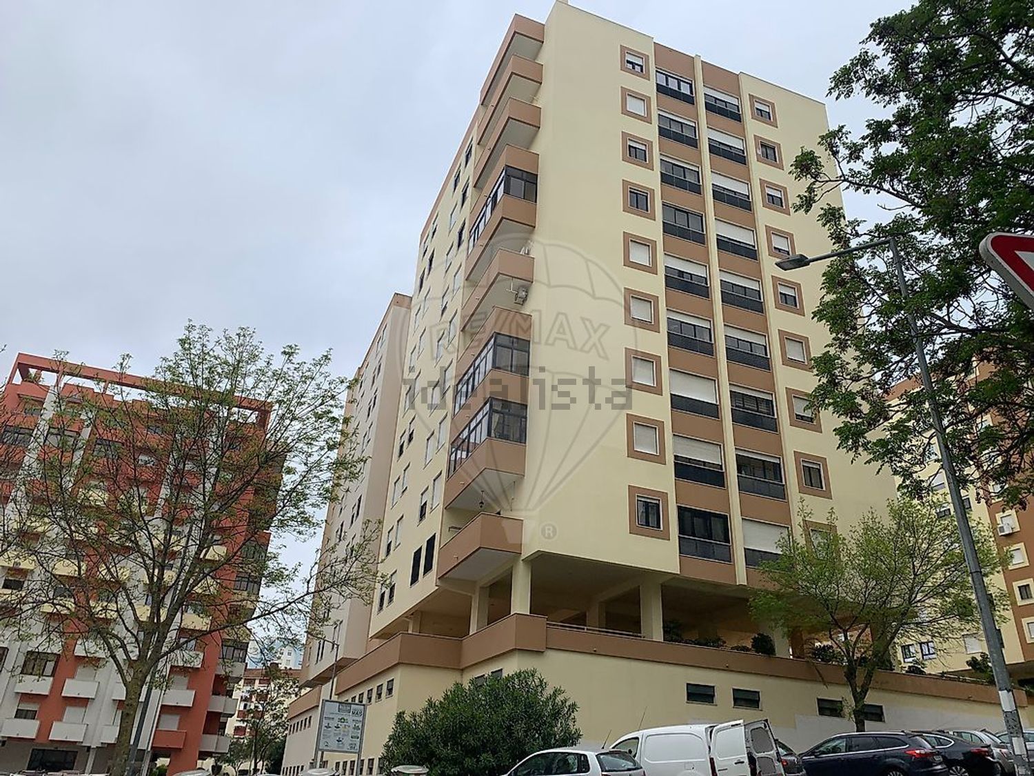 公寓 t2出售在Praceta Bernardo da Costa Macedo - 视线