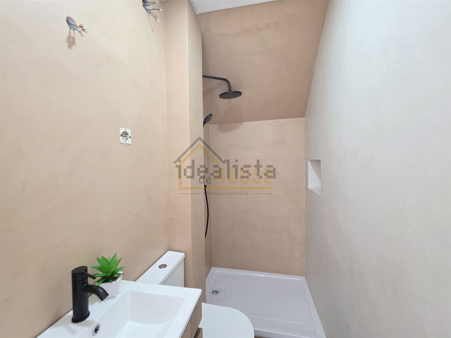 小楼房或独栋别墅出售在Rua da Cerda - 卫生间