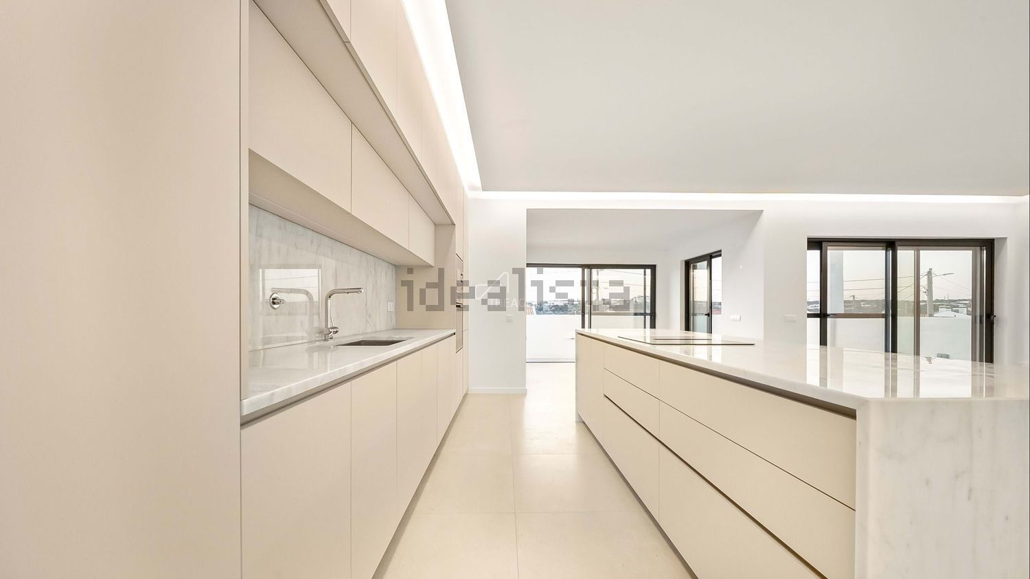 双拼别墅出售在Rua 1º de Maio - 试衣间