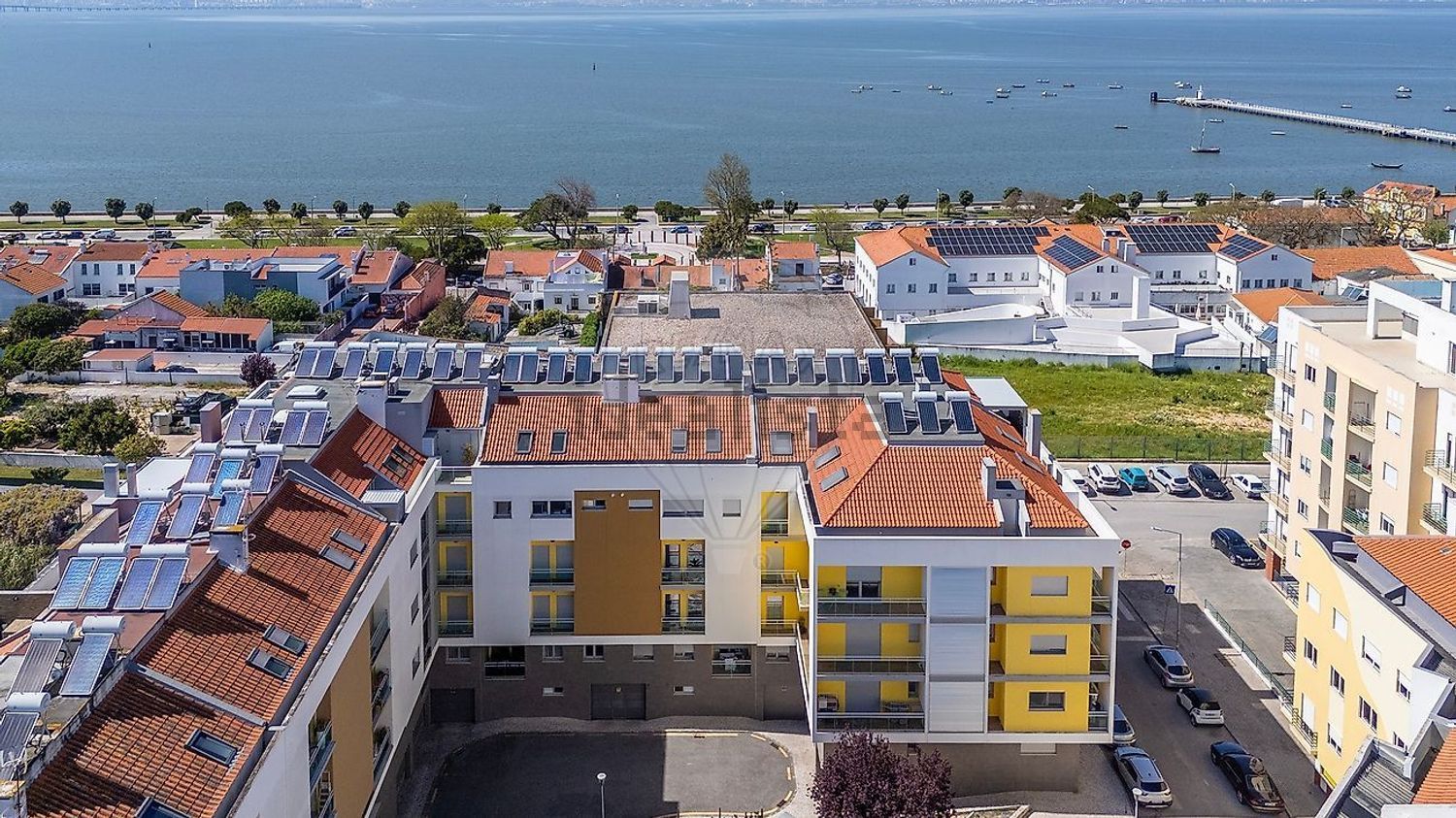 公寓 t2出售在Rua Professor Leite da Cunha - 游泳池