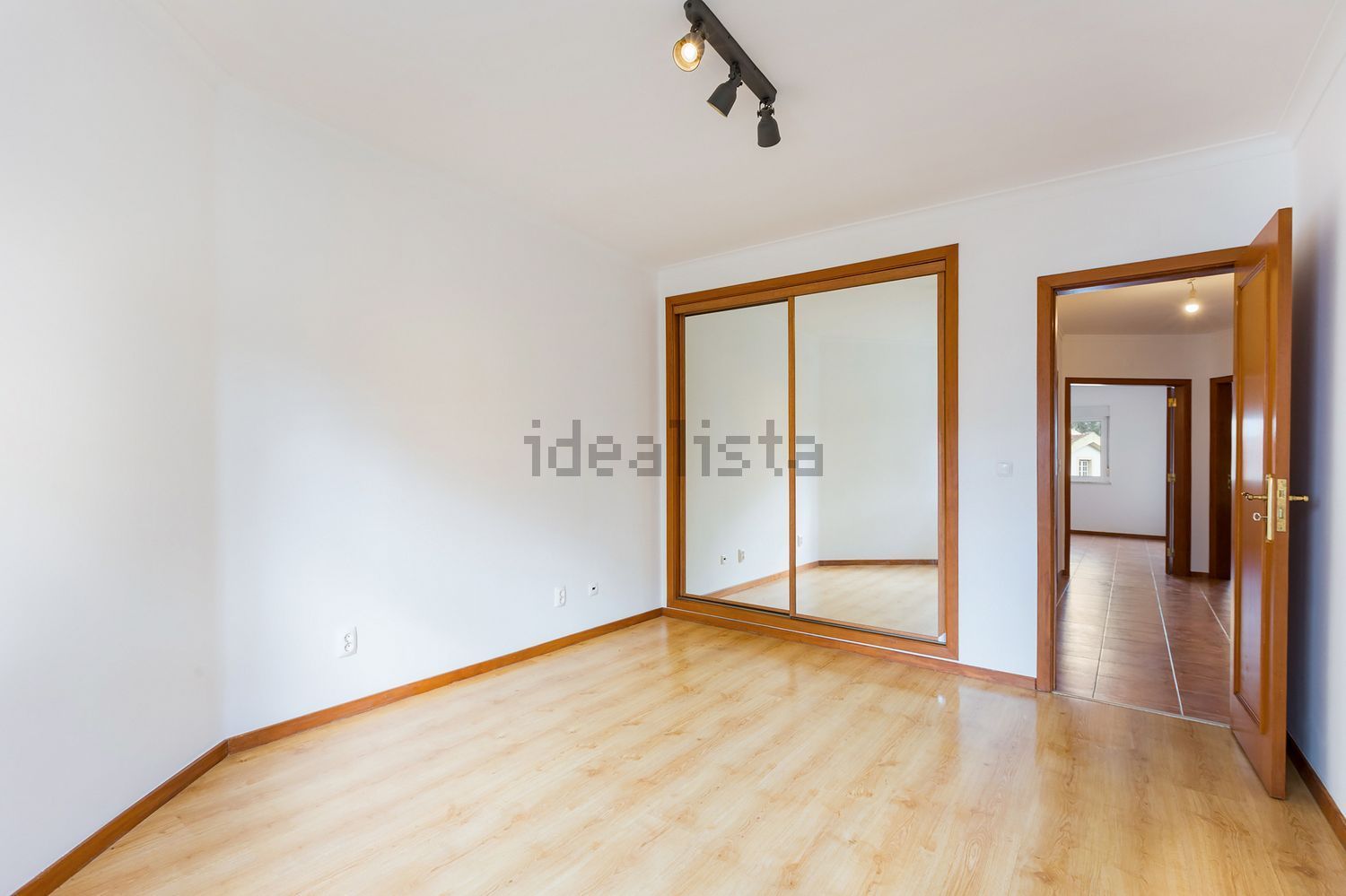 出租公寓 t2在Rua Luísa Tody, 88 - 居住