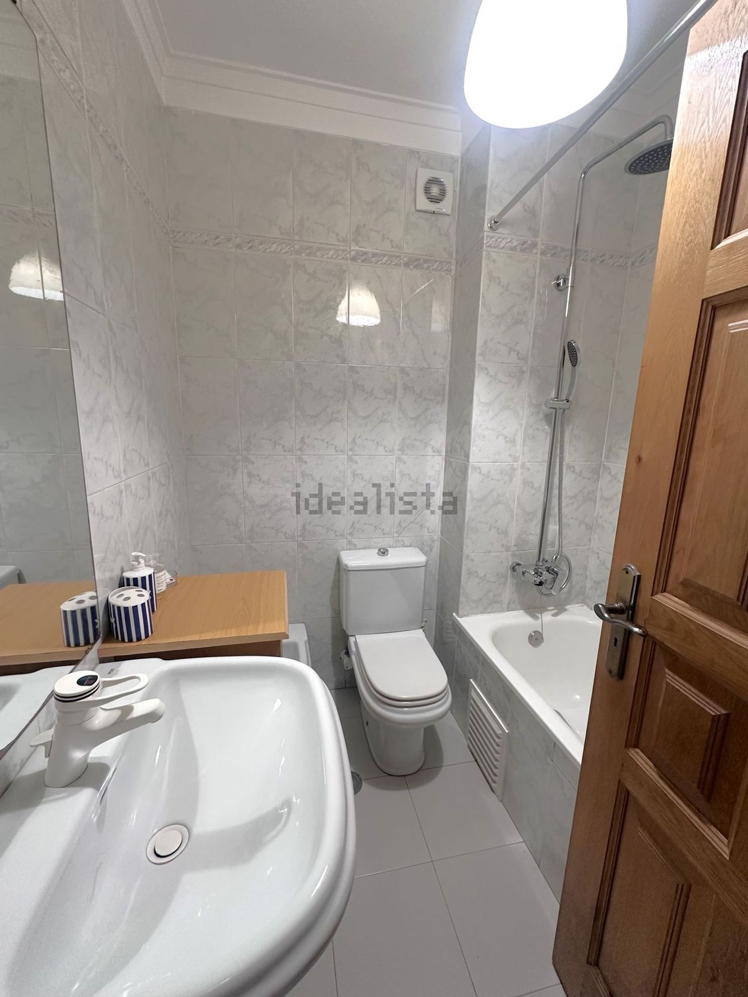 出租公寓 t4在Rua Ventura Abrantes, 7 - 卫生间