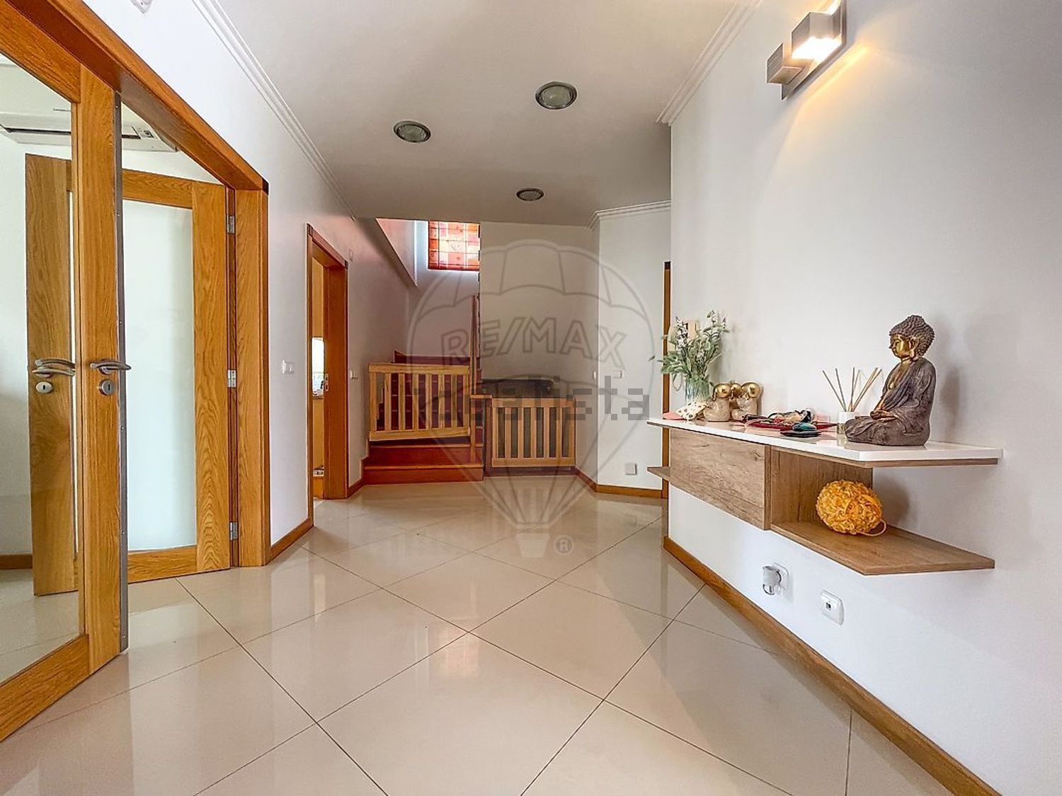 小楼房或独栋别墅出售在Rua Adriano Correia de Oliveira - 照片