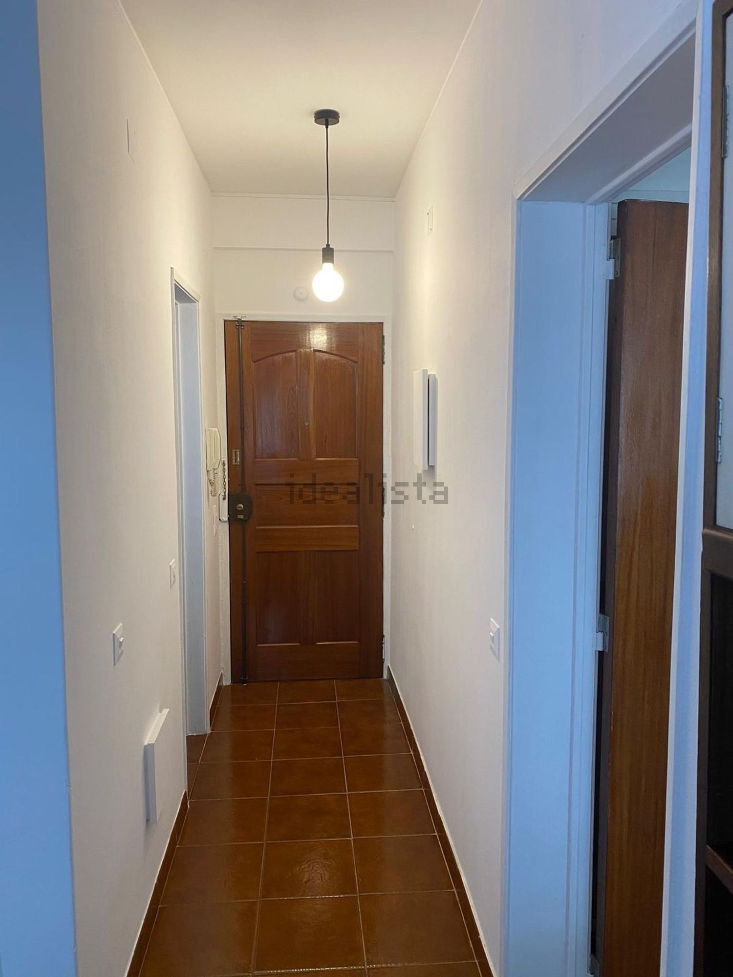 公寓 t1出售在Praceta Vitorino Nemésio, 4 - 过道