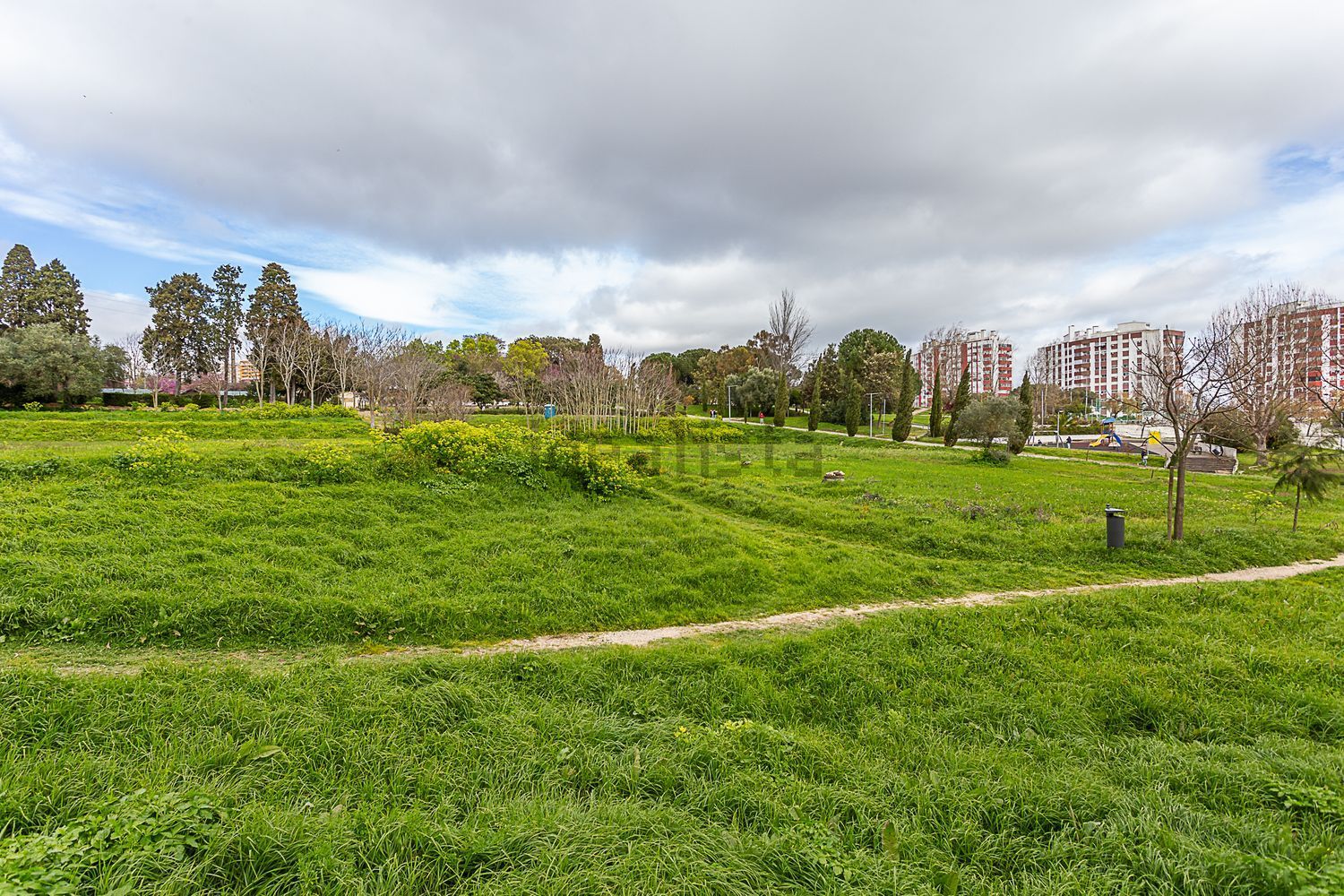 出租公寓 t2在Praça Arquimedes Silva Santos - 花园