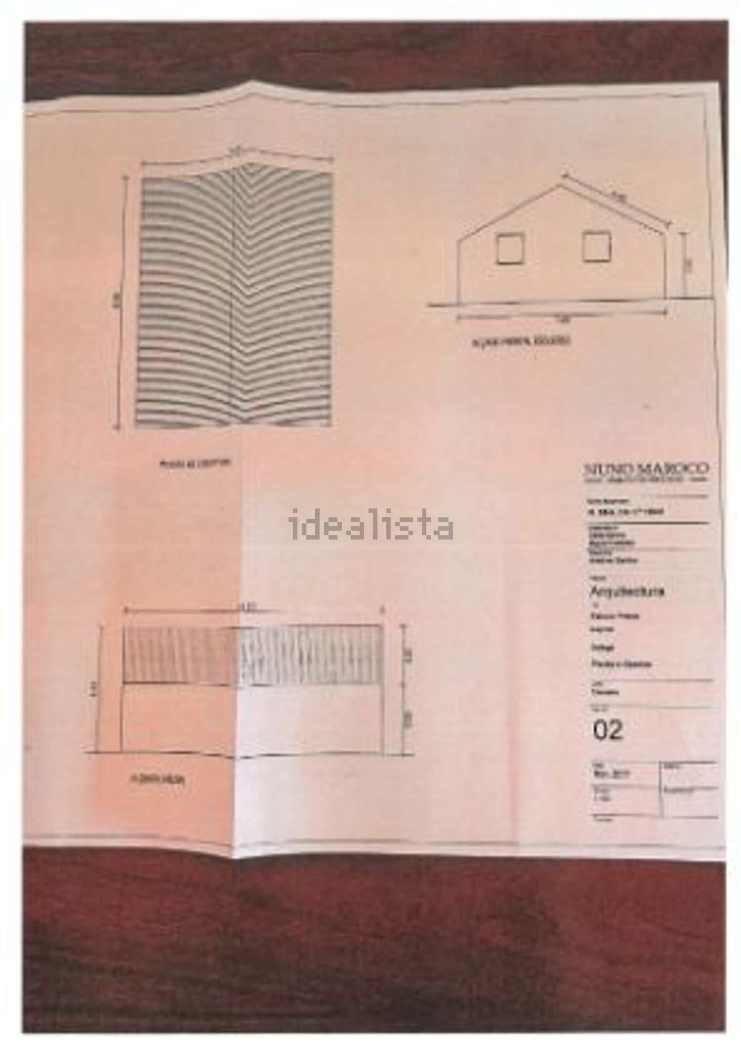小楼房或独栋别墅出售在Rua da Bica - 平面图
