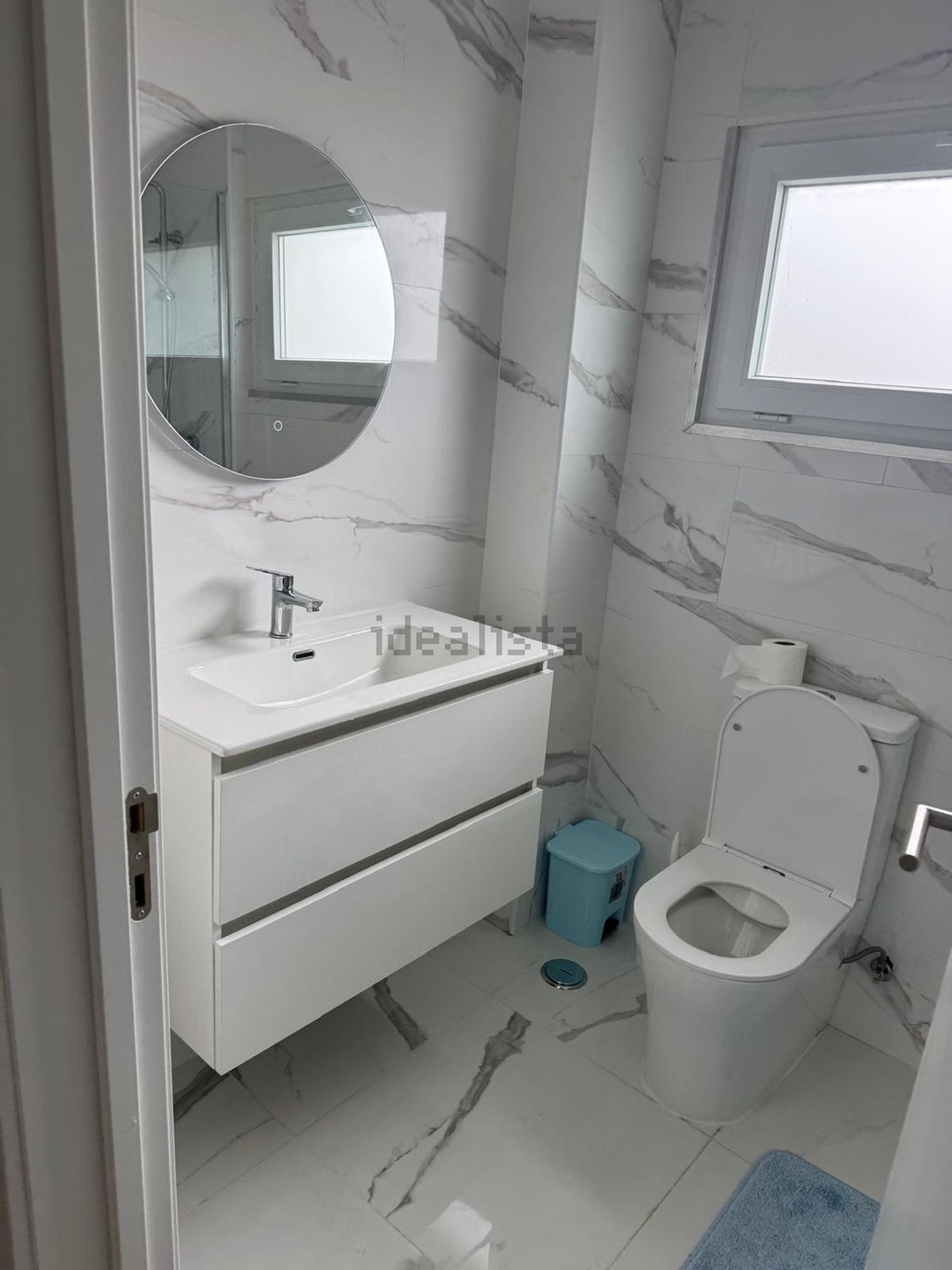 出租房间在Avenida Engenheiro Francisco de Lencastre Garrett, 30 - 卫生间