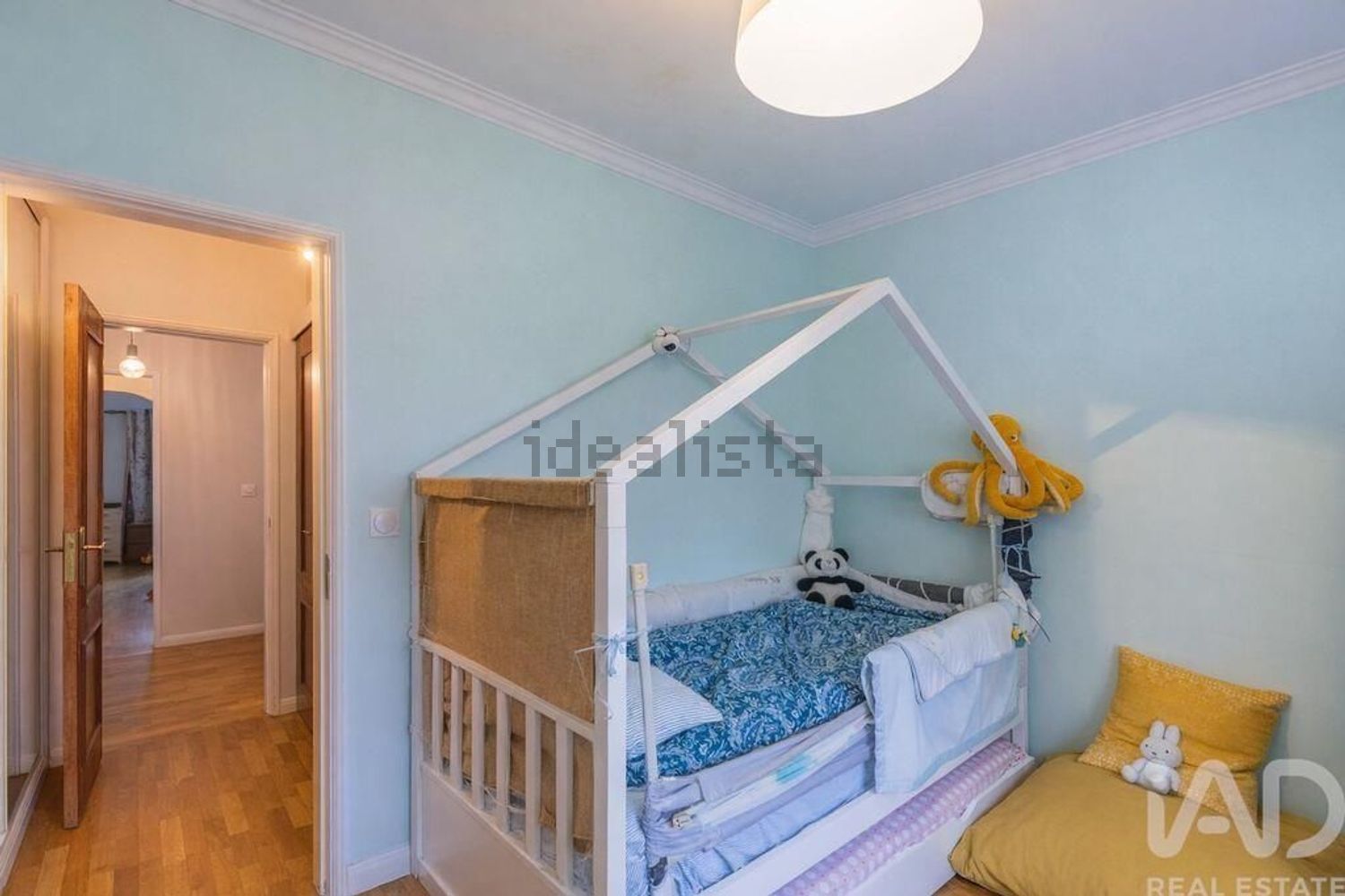 小楼房或独栋别墅出售在Penedo - Matarraque - 卧室