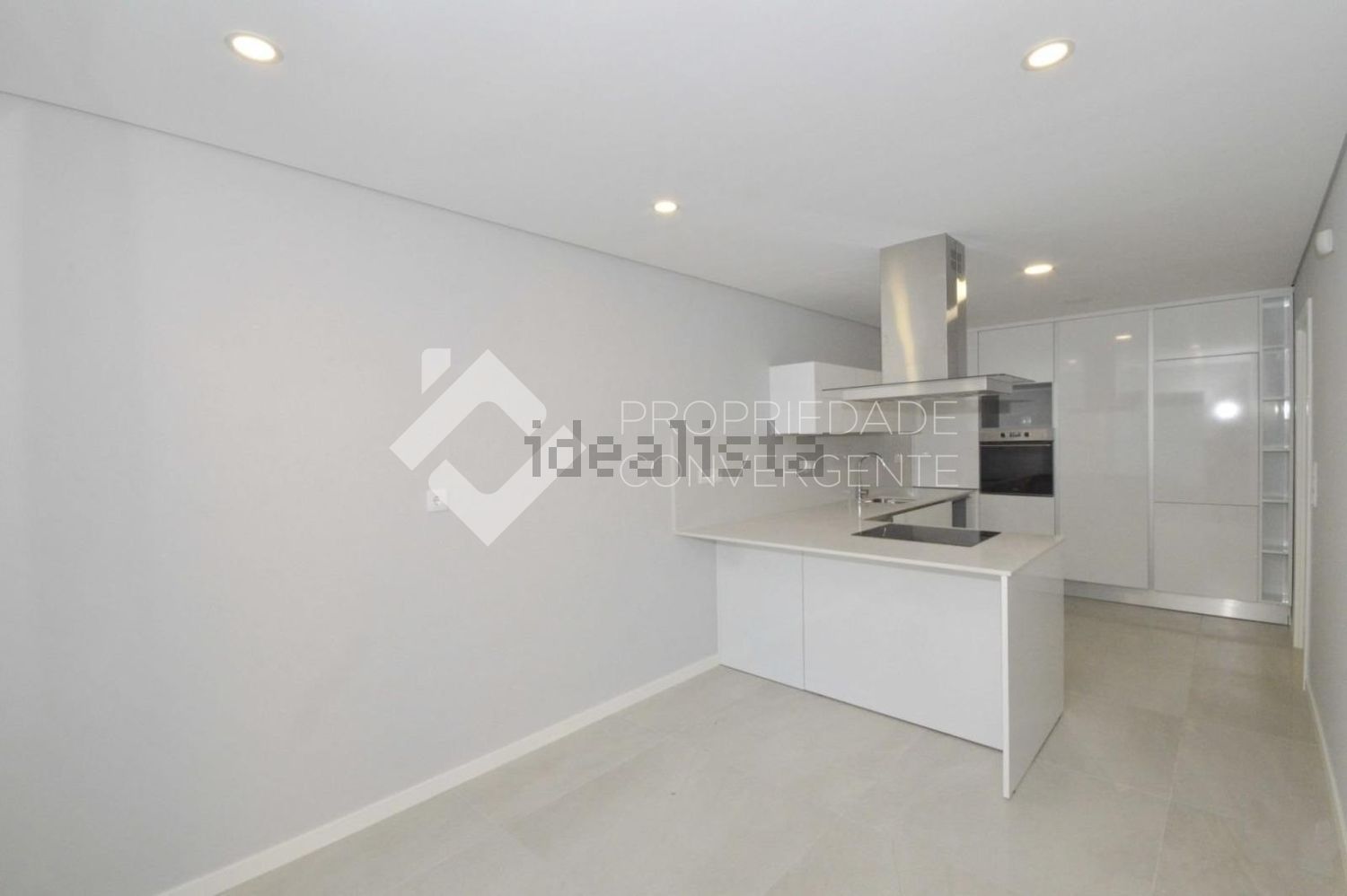 双拼别墅出售在Centro - 厨房