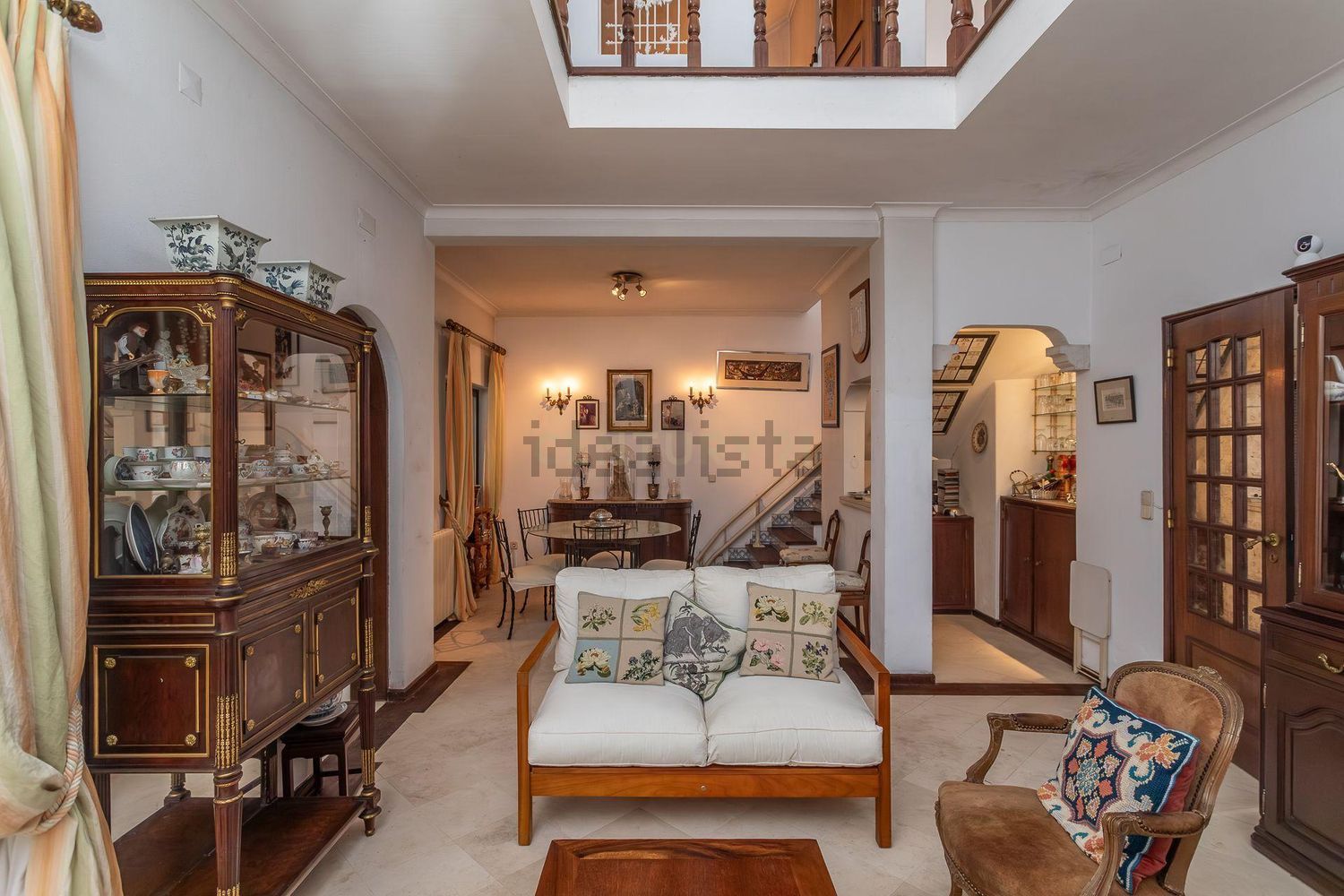 小楼房或独栋别墅出售在Cobre - 客厅