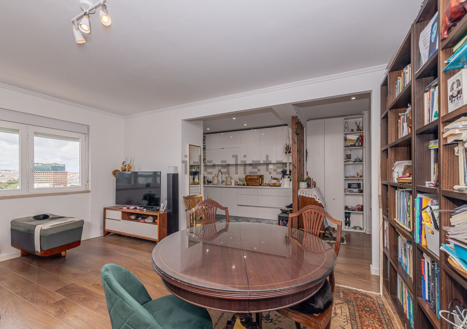 公寓 t3出售在Alto dos Moinhos - 客厅