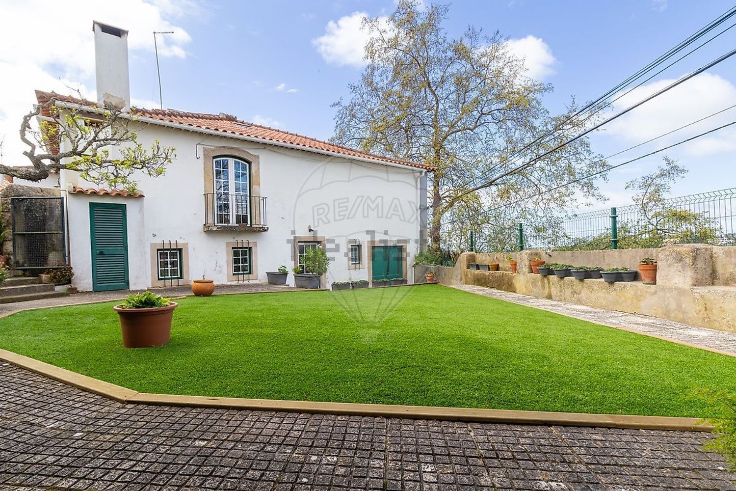 小楼房或独栋别墅出售在Rua António Rodrigues Pimenta - 外立面