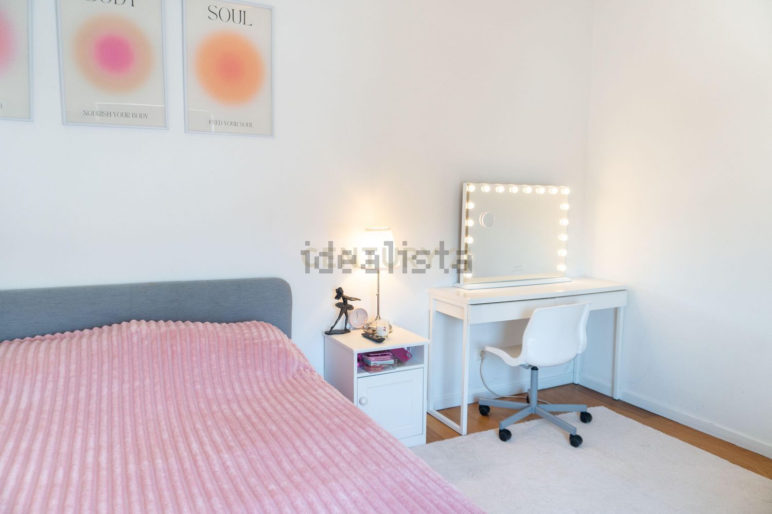 小楼房或独栋别墅出售在Rua dos Lilazes, 8 - 卧室