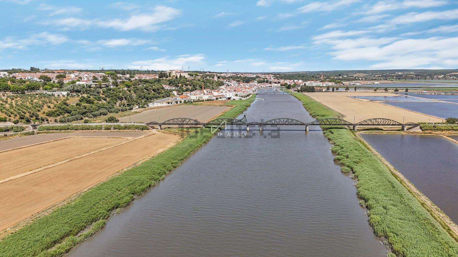 双拼别墅出售在Rua 1º de Maio - 视线