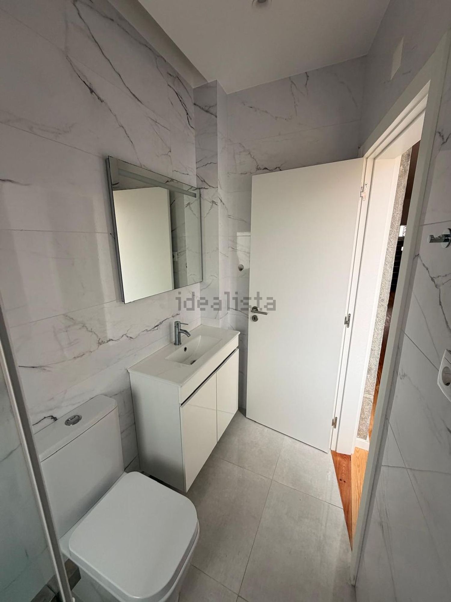 出租公寓 t1在Rua Martins Sarmento, 9 - 卫生间