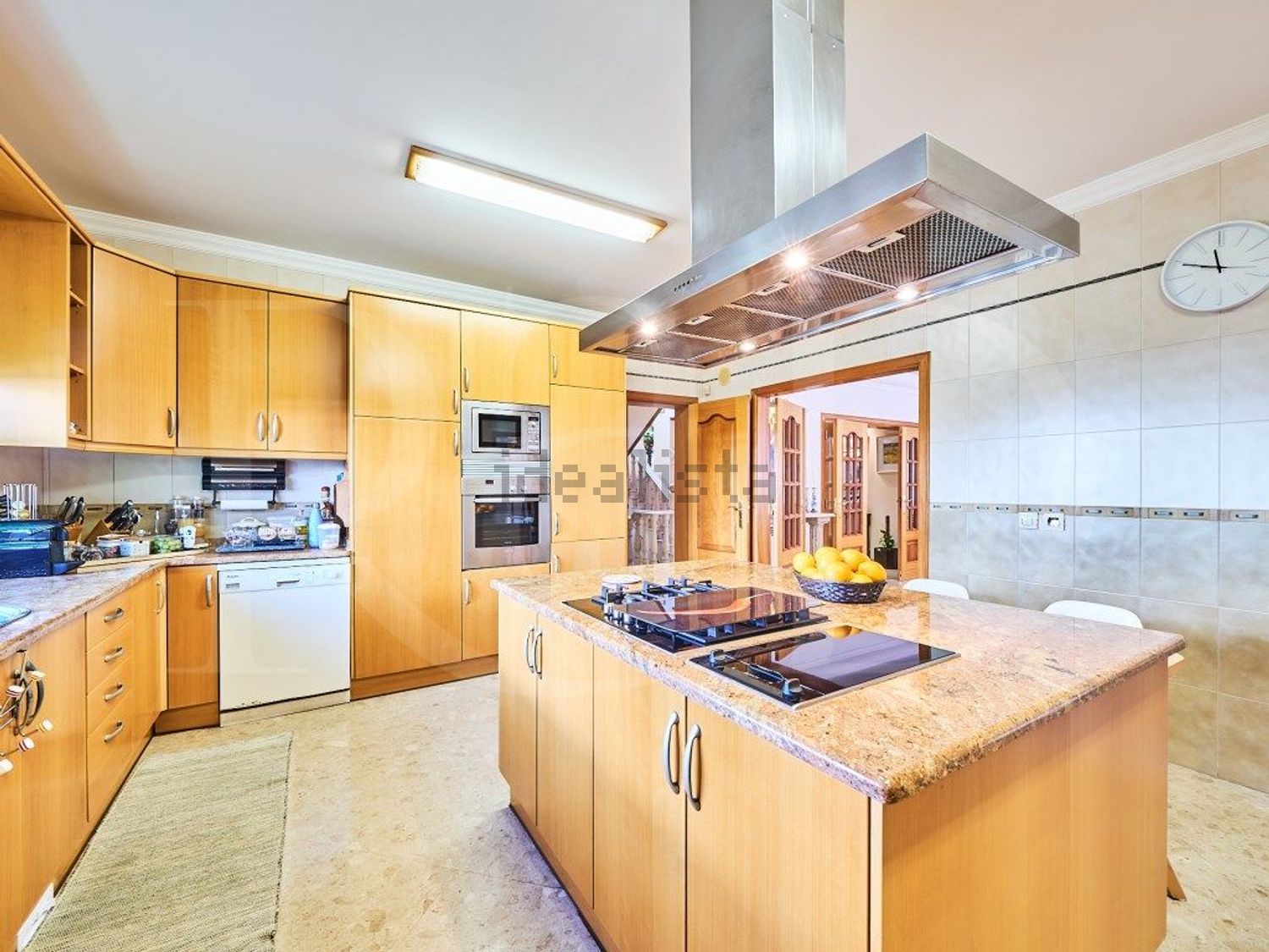 小楼房或独栋别墅出售在Rua Bartolomeu Perestelo, 189 - 厨房