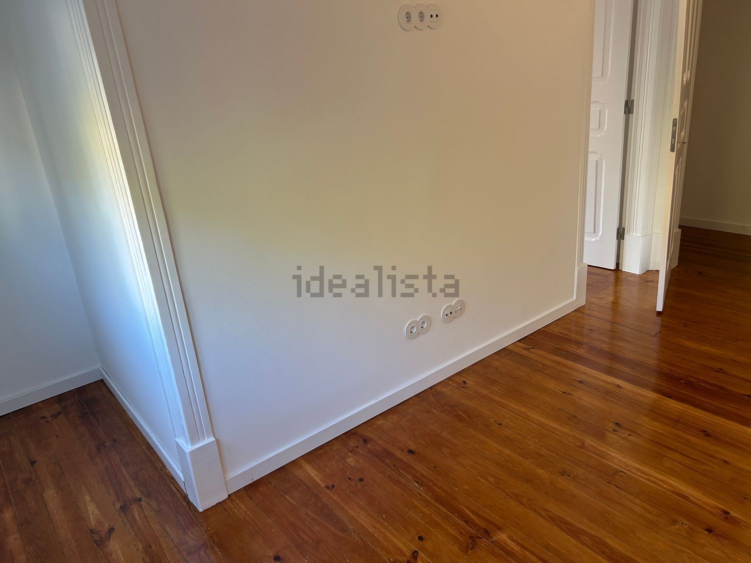 公寓 t3出售在Avenida General Roçadas, 105 - 居住