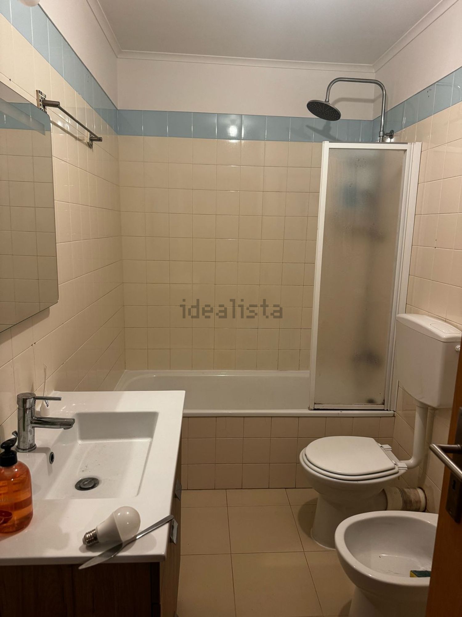 出租房间在Rua Maluda, 11 - 卫生间