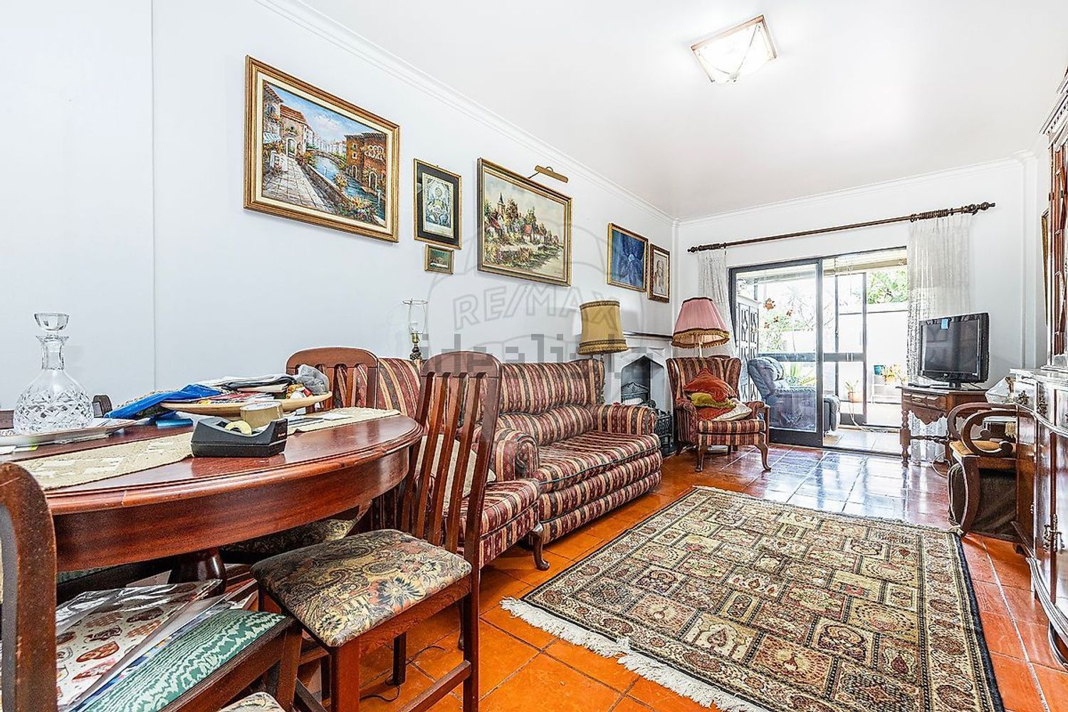 公寓 t1出售在Rua Afonso Sanches - 客厅