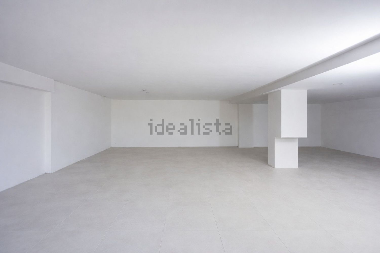 双拼别墅出售在Avenida Raul Brandão - 停车位