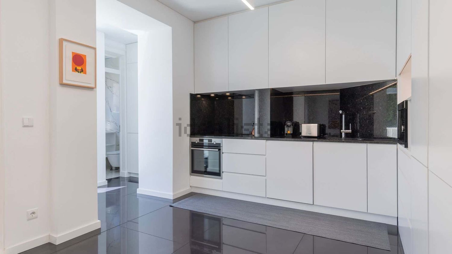 出租公寓 t2在Rua Afonso Annes Penedo, 14 - 厨房