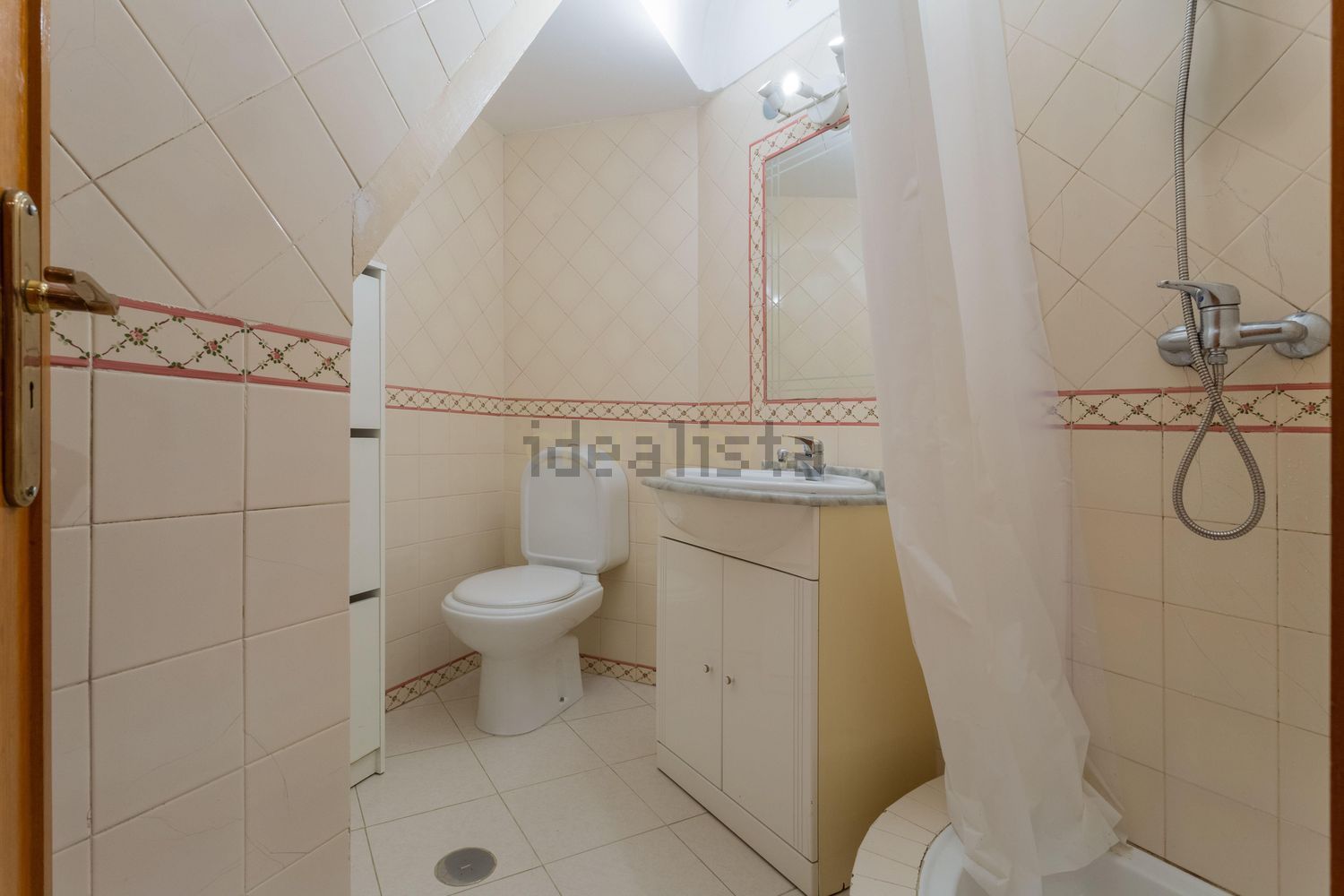 出租复式公寓在Rua Elisa Pedroso, 2 - 卫生间