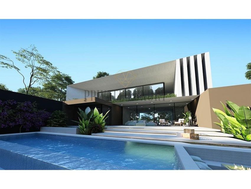 小楼房或独栋别墅出售在Herdade da Aroeira