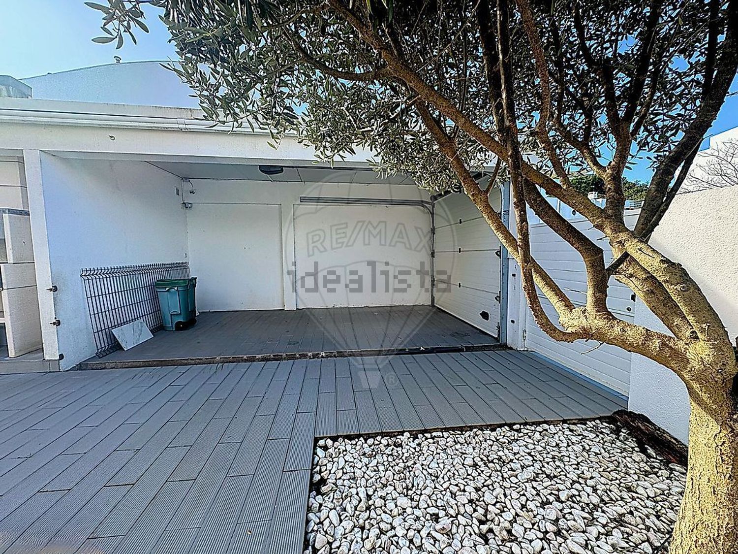 出租小楼房或独栋别墅在Rua Rosa Ramalho, 31 - 阳台