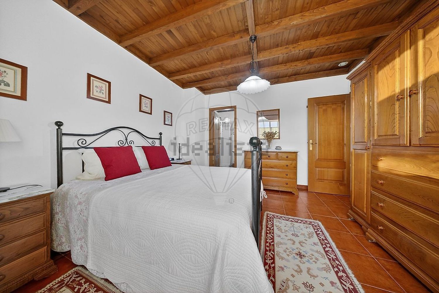 小楼房或独栋别墅出售在Rua Estreita - 卧室