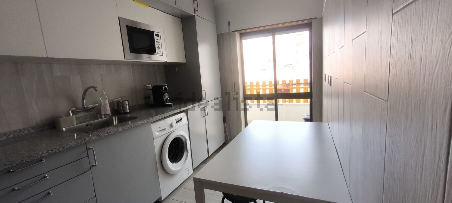 出租房间在Rua Adolfo Coelho, 7 - 厨房