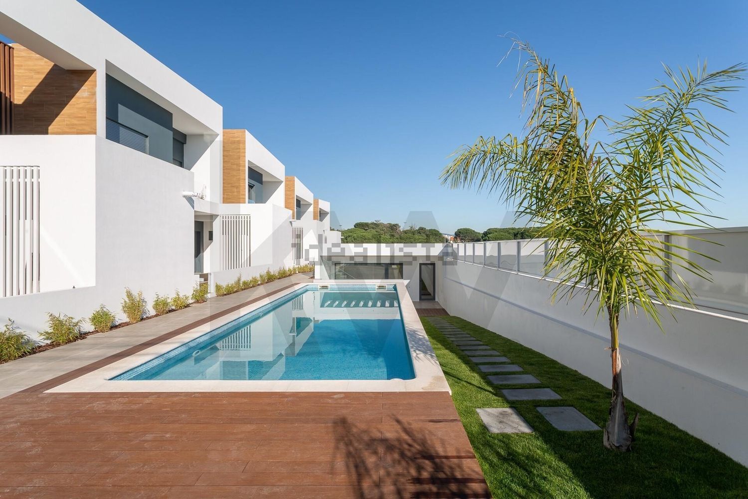 双拼别墅出售在Rua Marechal Craveiro Lopes s/n - 游泳池