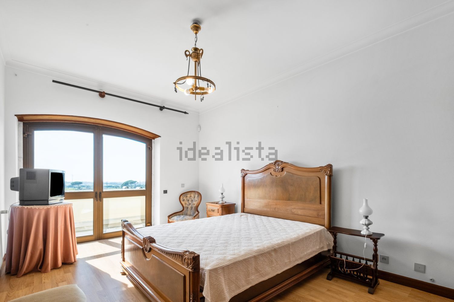 小楼房或独栋别墅出售在Rua Principal - 卧室