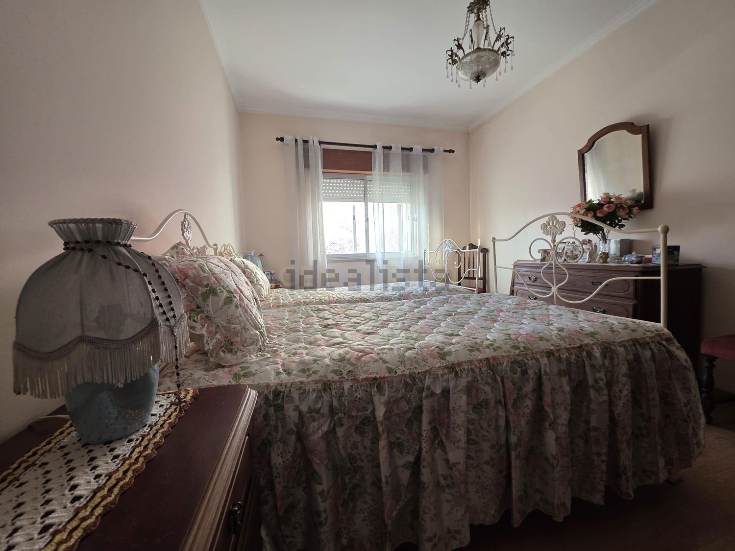 小楼房或独栋别墅出售在Avenida de Lisboa, 48 - 卧室