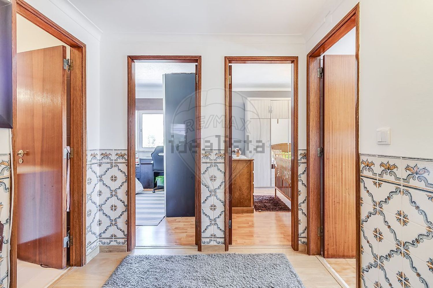 公寓 t2出售在Rua Barbosa du Bocage - 过道