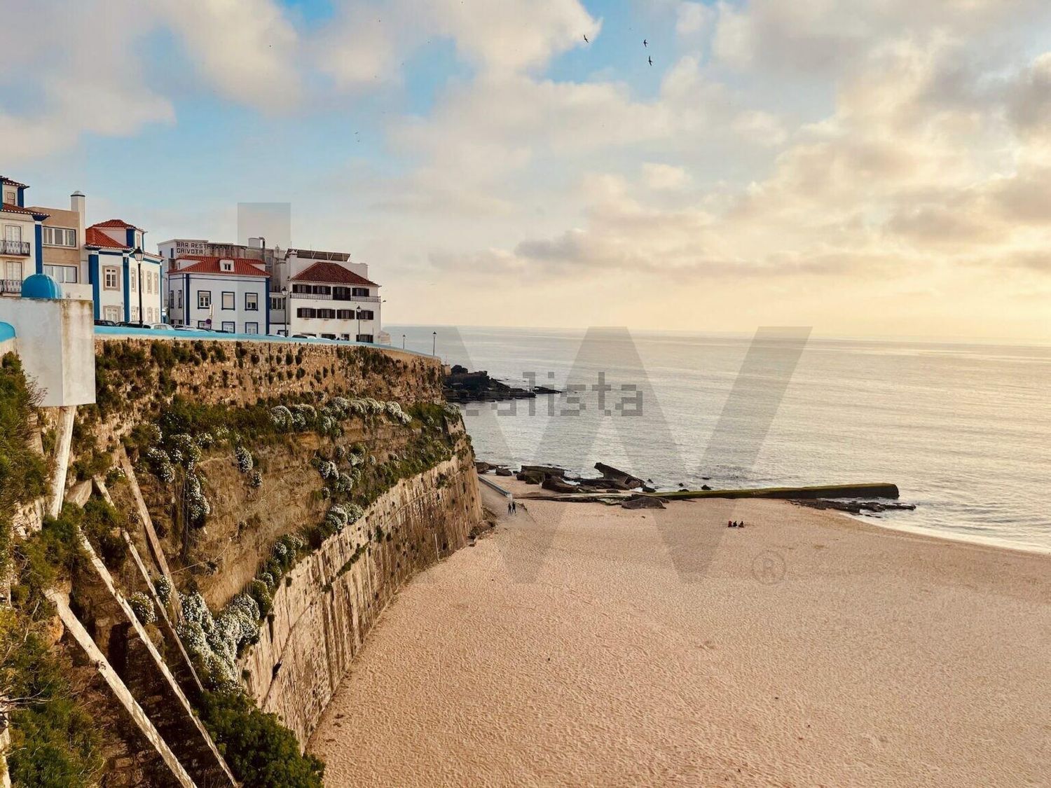 小楼房或独栋别墅出售在Rua das Lombas - 视线