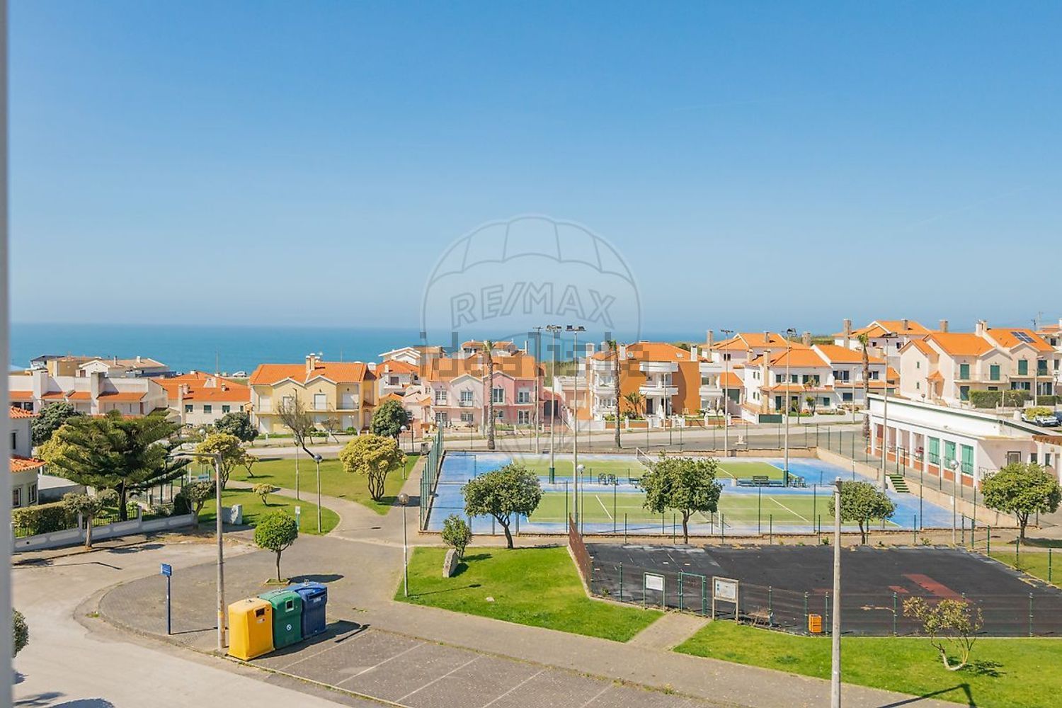 公寓 t3出售在Rua Eduarda Lapa - 视线