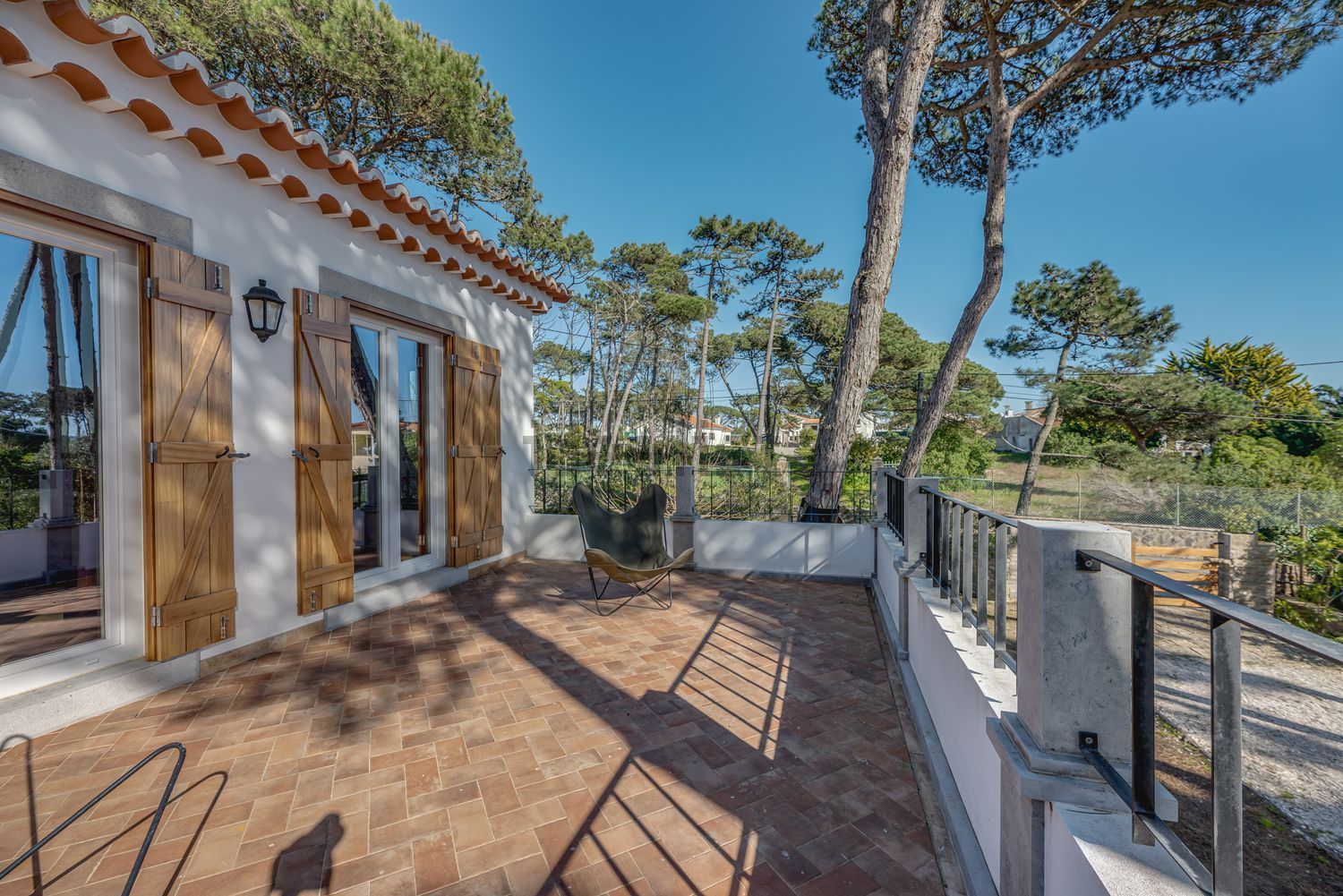 小楼房或独栋别墅出售在Caminho do Rio Touro - 阳台