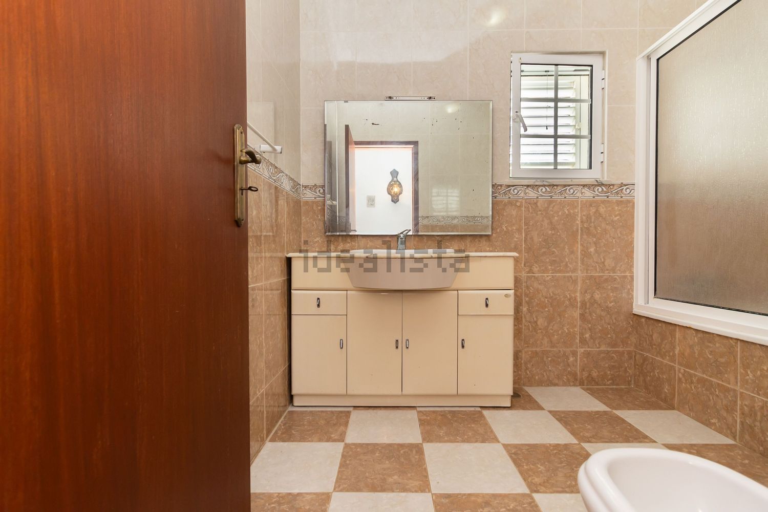 小楼房或独栋别墅出售在Avenida Padre Nabeto - 卫生间