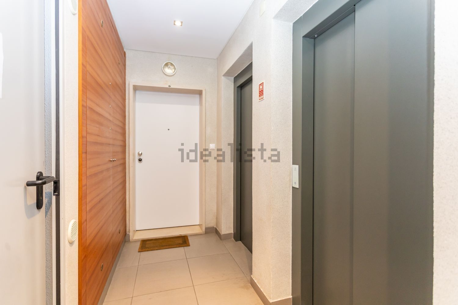 出租公寓 t2在Rua José Afonso, 4 - 电梯