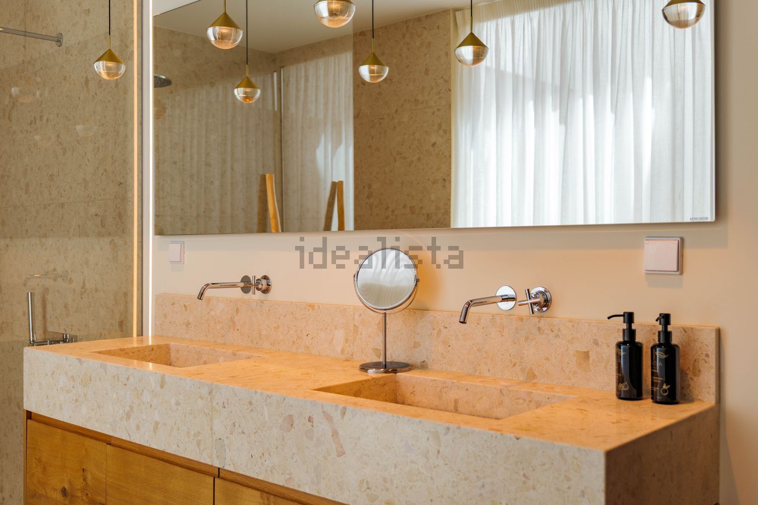 小楼房或独栋别墅出售在Estrada de Bicas - 卫生间