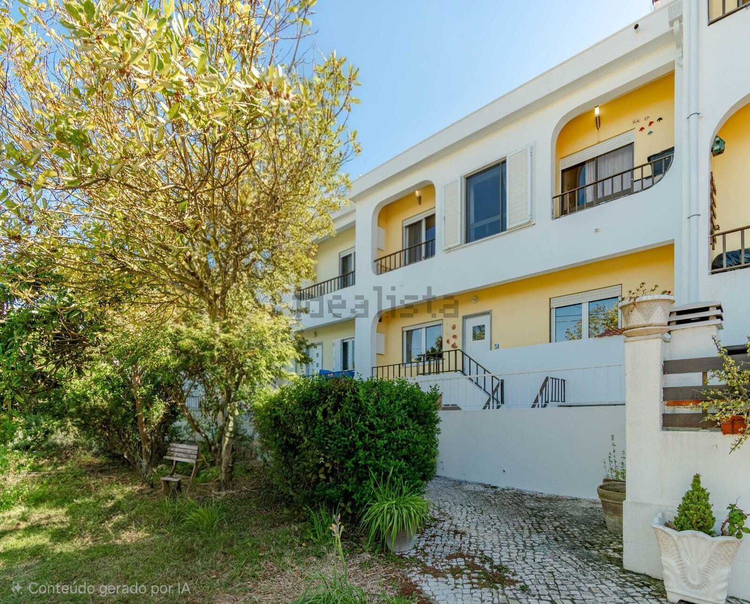 联排别墅出售在Rua Hortense Luz - 外立面