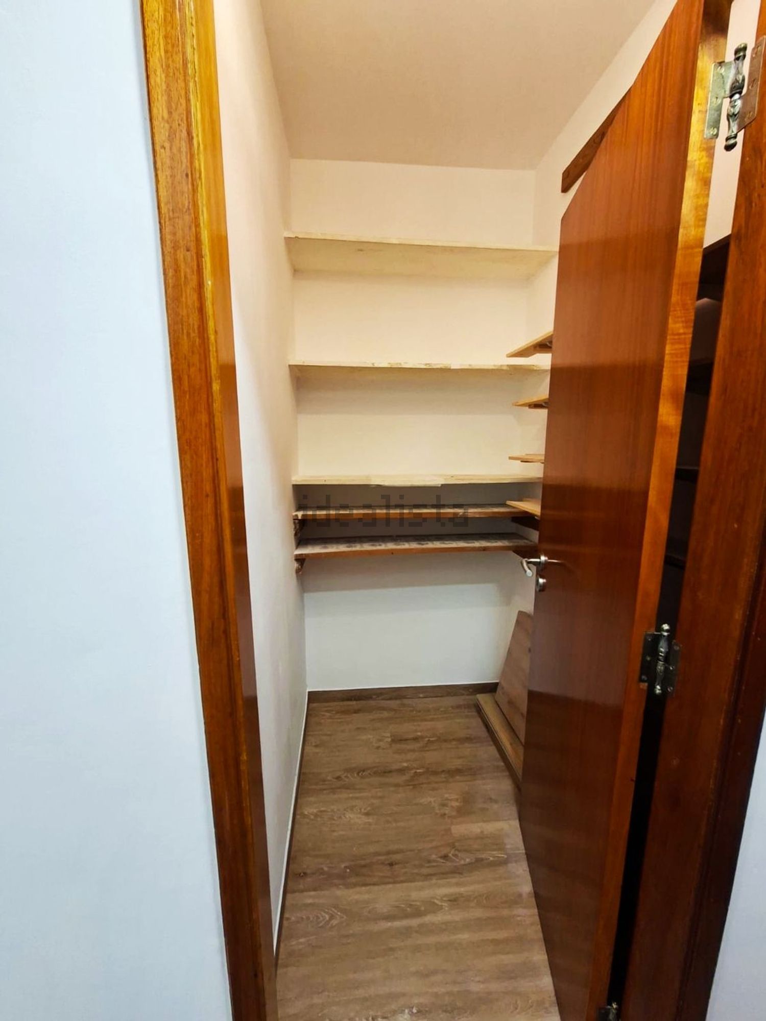 出租公寓 t4在Rua José Ferreira Pio, 26 a - 厨房