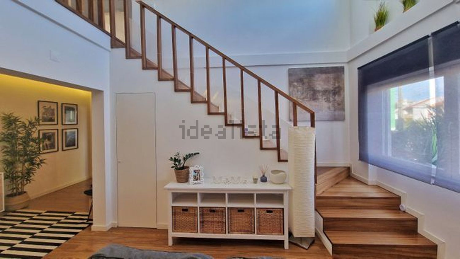 联排别墅出售在Rua da Madressilva - 楼梯